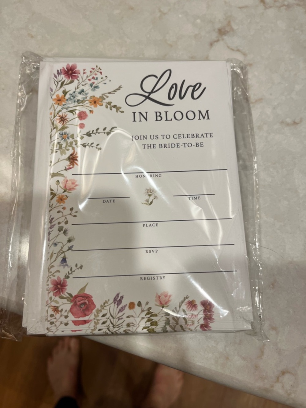 Bridal shower invites 18 with envelopes.  Beautiful